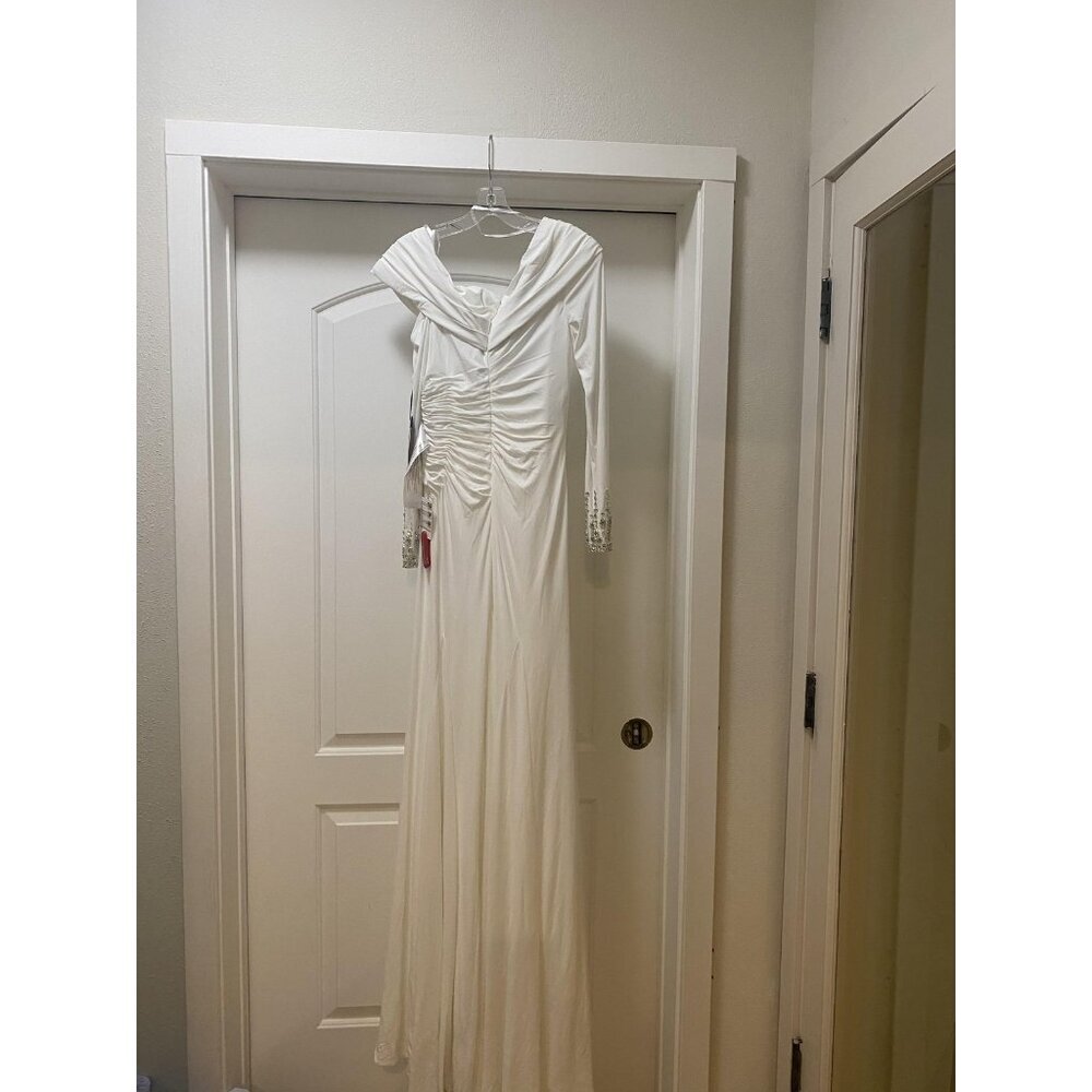 Mac Duggal 12231M Dress Womens Size 2 White Long Sleeve Ruched Gown Formal - Picture 5 of 6